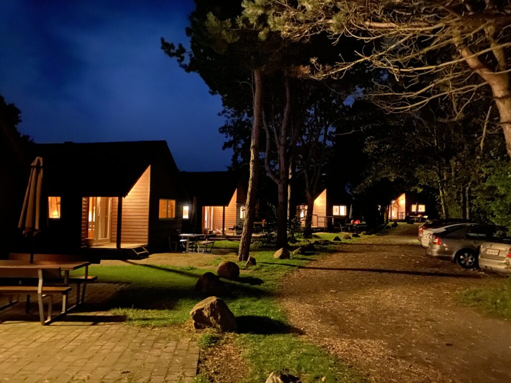 Rødvig Ferieby I Ferie I B&B I Konference I Naturskønne omgivelser med skov, marker, kyst og klint i nærheden